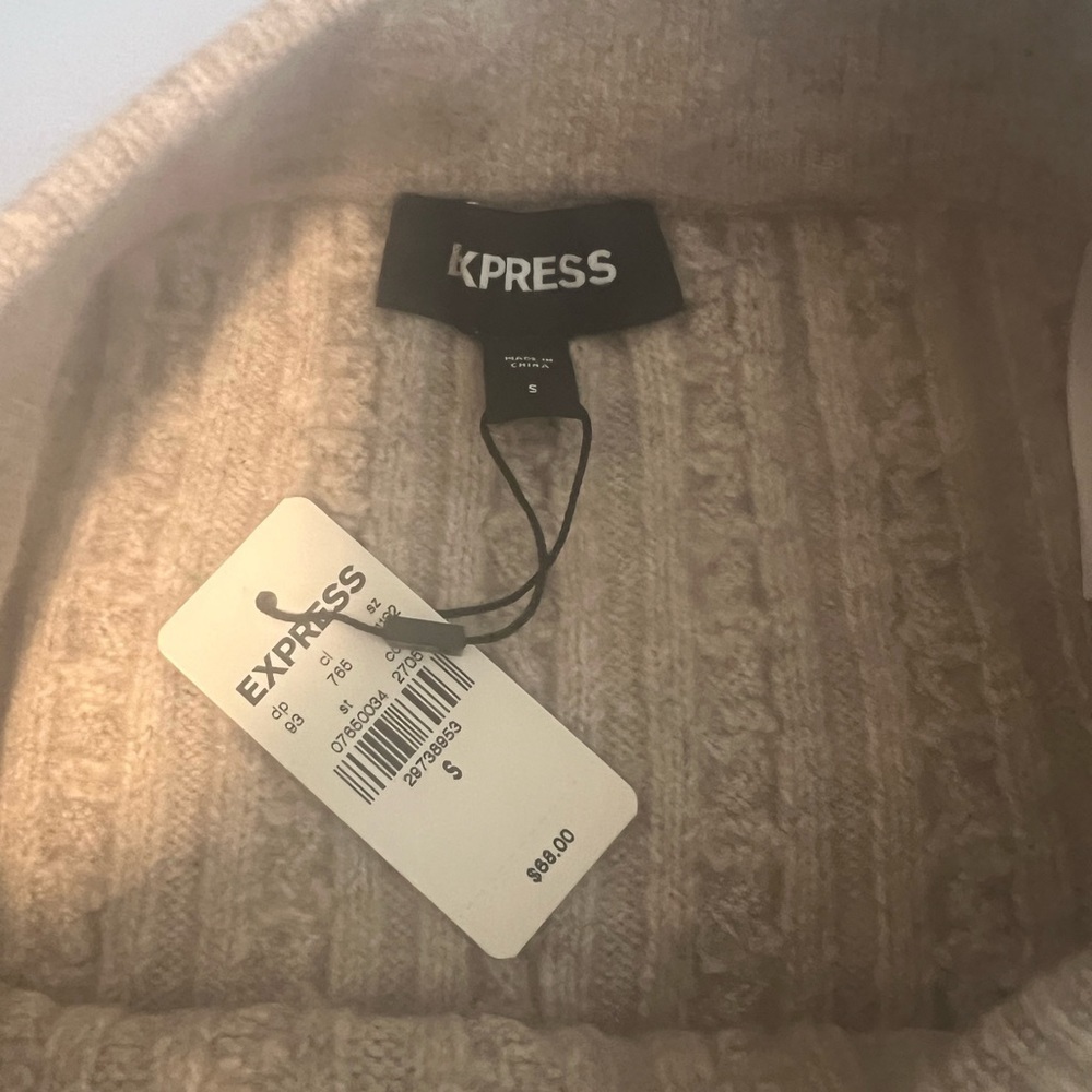 Express Knitted Skirt new with tags-Small - Picture 3 of 3